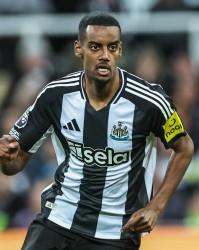 开云官网-气得爆粗！希勒谈伊萨克：真荒谬，我要是他我会立刻把经纪人解雇